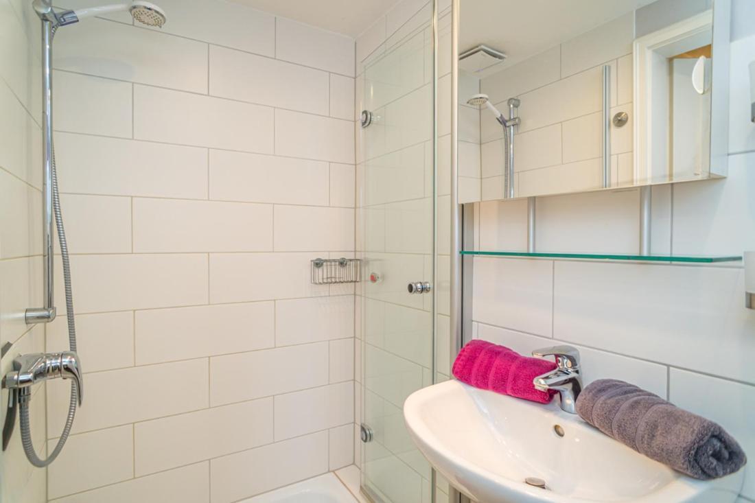 Schallers Hues 5 - Bungalow Sylt Экстерьер фото